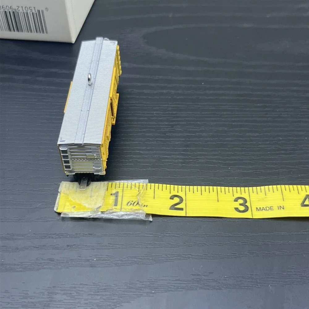 Hallmark Keepsake 2009 Lionel Union Pacific Veranda Stockcar Ornament Die-Cast